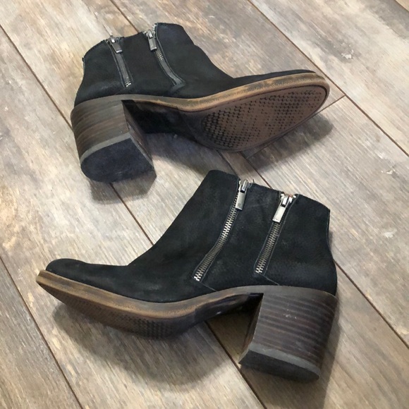 Lucky Brand Roquee Black Double Zip Ankle Boots - Picture 11 of 13
